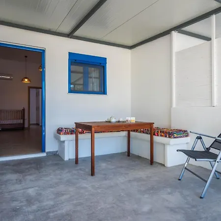 Play On The * Adamantas (Milos)