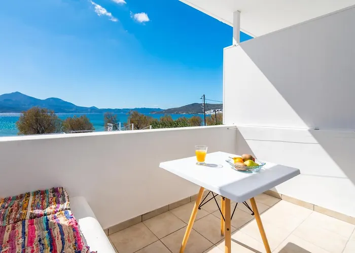 Play On The * Adamantas (Milos)