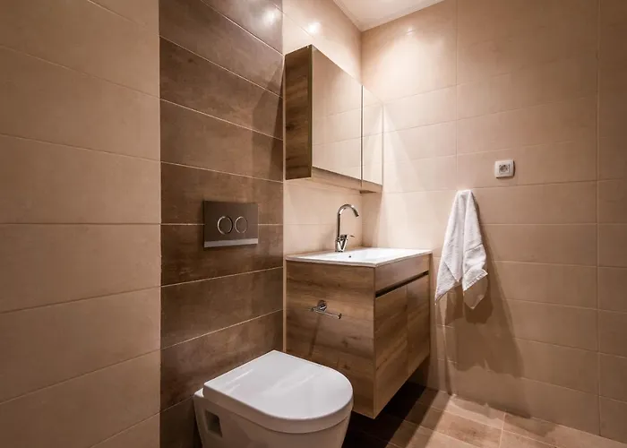 Play On The * Adamantas (Milos)