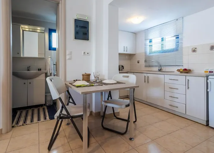 Play On The Adamantas (Milos)