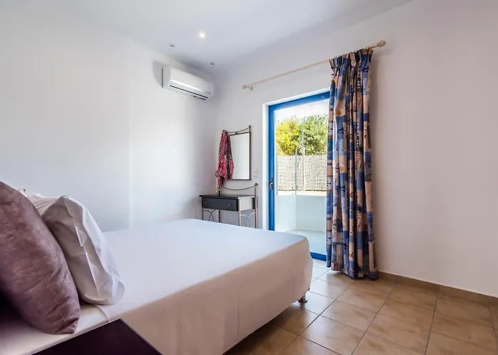 Play On The Appartement *